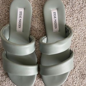 Steve Madden slides